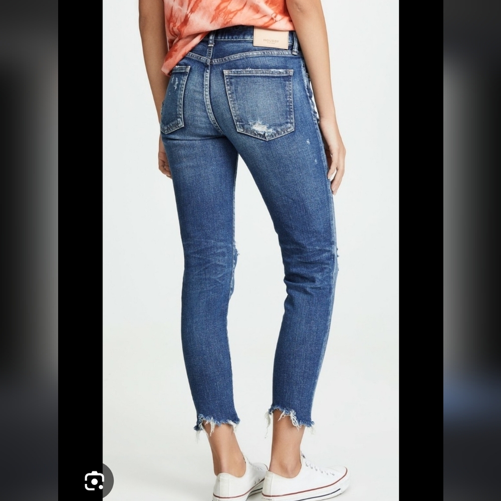 Moussy Vintage MV Glendale Chewed Hem Distressed Jeans